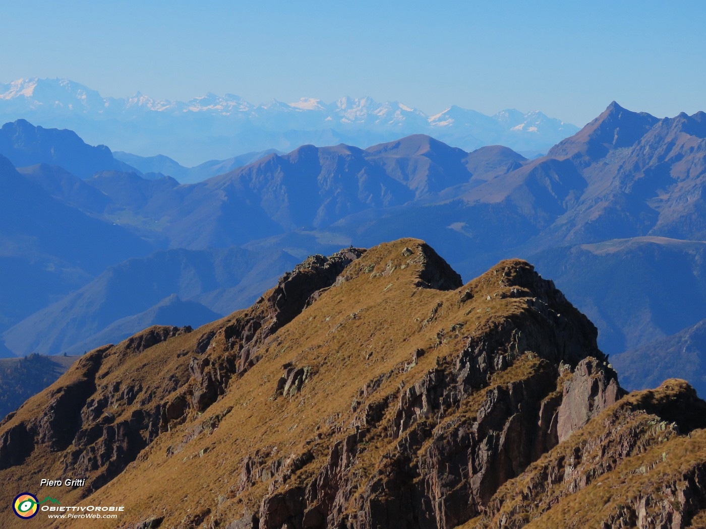 32 Dal Tre Signori a dx al Monte Rosa a sx.JPG